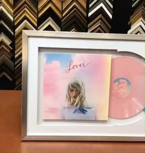 Bangkokframe-กรอบรูป-กรอบแผ่นเสียง-และซองแผ่นเสียง-ขนาดรวมกรอบไม่เกิน 17.5x34 นิ้ว (ราคาไม่รวมแผ่นเสียงและของในกรอบ)