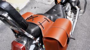 1 คู่สากลรถจักรยานยนต์ถุงอานด้านการจัดเก็บกระเป๋าสัมภาระส้อมเครื่องมือกระเป๋าสำหรับฮอนด้า / ยามาฮ่า / ซูซูกิ กระเป๋าอานรถมอเตอร์ไซค์ Motorcycle Saddle Bag