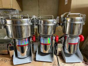 Máy xay bột khô xay ngũ cốc xay thuốc bắc 500-1000-2000gram (máy 100% dây đồng)