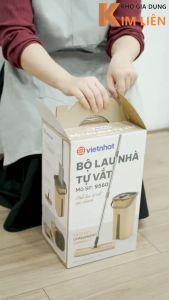 Bộ lau nhà thông minh VIỆT NHẬT - Thùng chữ nhật 2 ngăn tách nước bẩn xoay 360 độ tự vắt 2 bông lau - Chính hãng 9560