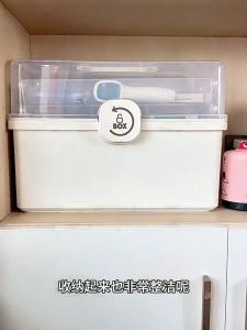 JINXY กล่องยา สามัญประจำบ้าน กล่องปฐมพยาบาล กล่องยา สองชั้น การออกแบบที่เรียบง่ายความจุสูง พร้อมที่จับ กล่องยาสามัญประจำบ้าน