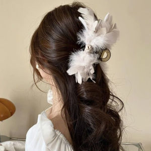 Fashion Feather Hair Clips for Ladies Korean Elegant Design Hairpin Hair Clamp Hair Accessories for Girls