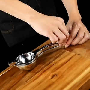 Dụng cụ vắt chanh tắc tiện dụng G01 chất liệu Inox không gỉ bền bỉ an toàn cho sức khỏe