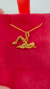 Poh Heng Jewellery 22K Ace of Swimming Pendant in Yellow Gold [Price By Weight]