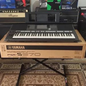 Keyboard Yamaha psr s970