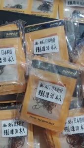 Lưỡi câu đơn có nghạnh xuất xứ Nhật bản sắc bén chất lượng tốt. Loại ko có lỗ dáng vuông to