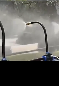 ลดฝุ่น PM2.5 ชุดพ่นหมอก ชุดพ่นไอน้ำ เครื่องพ่น 20เมตร + 20หัวฉีด มุมสเปรย์และการไหลของน้ำสามารถปรับได้ด้วยตัวเอง เหมาะสำหรับสถานที่เช่นสวน สวนผัก สวนพฤกษศาสตร์ รดน้ำต้นไม้