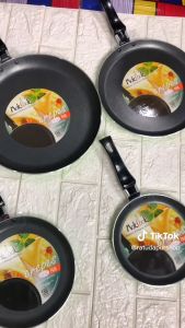 Makcook Wajan Crepes Pan 16-28cm Anti Lengket Teflon Hijau Kitchenware - Cocok untuk Lumpia Risol & Crepes - Desain Ergonomis & Hemat Minyak