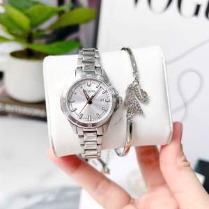ĐỒNG HỒ NỮ CHÍNH HÃNG BULOVA 96M160 Quartz Sport Classic White Dial Silver Stainless Steel Womens