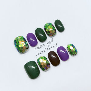Handmade Short White Enhancing Cat Eye Nail Tips Glitter Color Block Ready to Wear Nail Art Stickers Three Color Flash Effect