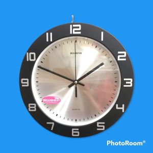 Jam dinding diamond 232 30cm quartz dan sweep silent