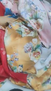 Vải Áo Dài Cao Cấp In 3D Nhũ Vàng Lấp Lánh Phong Cách Truyền Thống