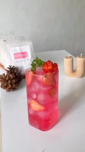 STRAWBERRY SQUASH / BUBUK MINUMAN SQUASH RASA STROBERI 1 KG