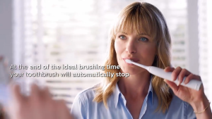 BH 2 NĂM - Bàn chải đánh răng điện Philips DiamondClean. Thương hiệu Hà Lan cao cấp Philips - HX5070