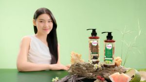 [Phiên bản cao cấp] Dầu gội Fresh Thảo mộc dưỡng sinh Sạch gàu mềm mượt 480g/chai
