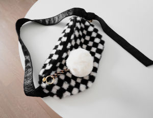 Trendy Rabbit Fur Plaid Leisure Crossbody Chest Bag for Men And Women Winter 2022 Dumpling Shape Single Strap Korean Style
