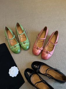 รองเท้า Mary Janes หนังแท้แบบสวมหัวสี่เหลี่ยม กดเข็มขัดรูปผีเสื้อ ส้นสูงปานกลาง สไตล์หวาน สำหรับผู้หญิง รองเท้าแฟชั่นฤดูใบไม้ผลิ