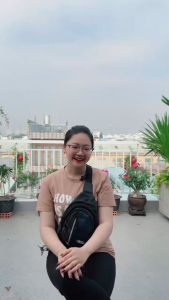 Túi đeo trước ngực sang trọng Kéo đứng-Kéo chỉ đỏ-2 chấm đứng men gọn nhẹ tiện dụng [CÓ BẢO HÀNH]