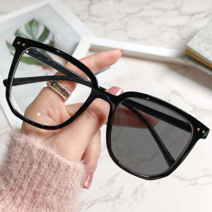 Anti-blue Light Irregular Color Changing Myopia Glasses With Retro Flat Bridge Frame 1962