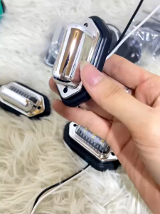 Đèn soi biển số xe tải ô tô siêu sáng. Đèn soi biển số mạ Crom điện 12v và 24v dùng chung (1 chiếc)