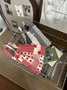 Túi Đeo Chéo in Hoa Đỏ Phong Cách Hàn Quốc Dung Tích Lớn Túi Đeo Vai Đơn Mỏng Túi Vải Đựng Sách Túi Vải Đựng Đồ Dùng Cá Nhân