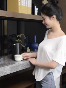 Bàn học gấp gọn thông minh có khe cắm ipap kèm 4 công USB đa năng bàn làm việc nâng hạ gấp gọn ngồi bệt có giá sách bàn laptop