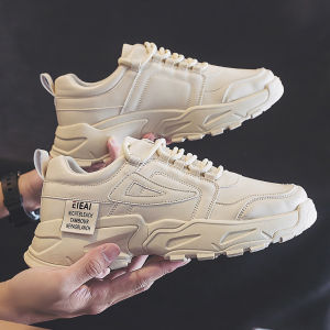 รองเท้าผู้ชายลำลอง 2024 ใหม่ ระบายอากาศได้ดี ป้องกันกลิ่น รองเท้าส้นแบนแบบลำลอง รองเท้าหนังสีขาว รองเท้าพื้นยาง สวมใส่สบาย