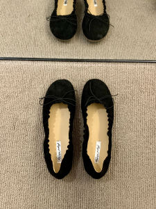 รองเท้าบัลเลต์ผู้หญิงสีน้ำตาล ทรง Mary Janes หัวเหลี่ยม หัวเข็มขัด ด้านใน PU รองเท้าลำลองสำหรับใส่ไปทำงานในฤดูใบไม้ผลิและฤดูร้อน