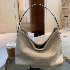 Versatile Large Bucket Shape Bag
