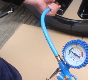 Pengiriman Cepat dari Jakarta: Inflator Tekanan Tinggi 15Bar & 220psi untuk Motor & Mobil