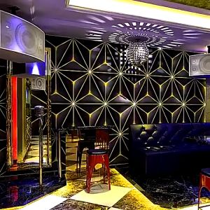 Wallpaper Sticker Dinding Motif Geometris 3D Biru Panjang 8 Meter x Lebar 45cm