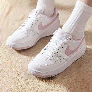 Nike | Giày Thể Thao Nữ Đế Dày Cổ Thấp Màu Trắng