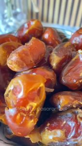 Kurma Khalas Date Crown 1KG / Kurma Manis Enak Legit Oleh - oleh Haji Umroh