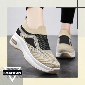 LKShoes ฮอตฮิต รองเท้าเเฟชั่นผู้หญิง ดีไซน์สวย ราคาถูก ลุคไหน มีรูระบายอากาสได้ดี รุ่นนี้ดูดีไม่มีคือเอาท์ หากสนใจก็รีบซื้อเลย ห้ามพลาดเลยน้าสาวๆ