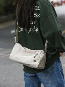 Lightweight Solid Color Crossbody Bag Girls Casual Shoulder Bag Small Mobile Phone Crossbody Bag Solid Color Sports Yoga Student Toast Bag