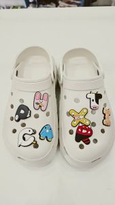 [HH] Sticker Charm Jibitz 2D dán gắn dép Crocs dép sục dép cá sấu mẫu chữ cái từ A-Z động vật