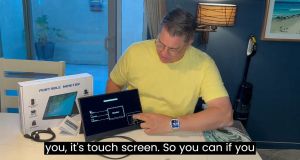 SZHOESD.a 14 inch/ 15.6 inch Portable Monitor Touch Monitor 300cd/m2  IPS Extended Screen 1920*1080 Gaming Display For Phone/ PC /PS3/4/5 /Switch /Xbox/ Laptop/ Computer