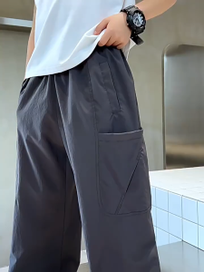 【จัดส่งจากประเทศไทย】 กางเกงคาร์โก้เด็กผู้ชาย กางเกงเด็กผู้ชาย กระเป๋าหลาย ผ้าคุณภาพดี ระบายอากาศได้สะดวกสบาย เอวยางยืด เหมาะสำหรับอายุ 7-15 ขวบ