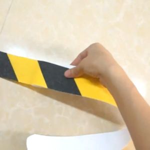 1 Roll Grip Tape Heavy Duty Anti Slip Tape For Stairs Outdoor Indoor Waterproof 50mm*5m/1.97in*16.4ft Safety Non Skid Roll For Stair Steps Ramp Traction Tread Staircases Grips Adhesive Non Slip Strips Walk
