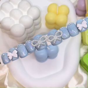 L090 เล็บปลอมสำเร็จรูปพร้อมติด สีลูกแก้วโฮโลแกรมฟ้าพาสเทล ติดอะไหล่น่ารัก สีเจลแท้ ฟรีอุปกรณ์สำหรับติด