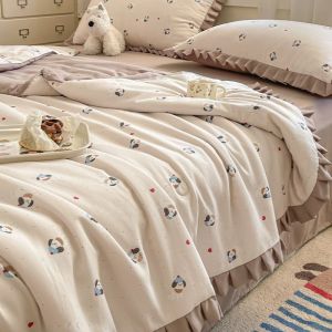 The Double-layer Gauze Summer Quilt With Cartoon Printed Quilt Core Is Suitable for Bedrooms Apartments Single/Double