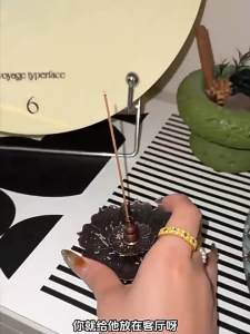 已开光 招财 财库线香香薰家用新中式熏香净化空气持久留香古法香方香盘召财熏香室内家用办公室香薰炉 Zhaocai CAI Ku Incense Sticks Natural and Authentic Ancient Method Abundant Wealth Sandalwood Incense Indoor Home and Office Aromatherapy Burner