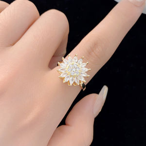 Elegant Rotating Sunflower Ring for Women Glitzy Floral Open Adjustable Fashionable Jewelry Accessory Fashionable Commute Style