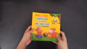 Sách Cùng Con Rèn Luyện Đức Tính Tốt - Những Câu Chuyện Theo Bước Con Trưởng Thành - Biết Cảm Ơn Và Xin Lỗi