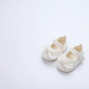 WNDR Sepatu Prewalker Bayi Perempuan Pita Elegan Motif Mote Mote Usia 3-12 Bulan