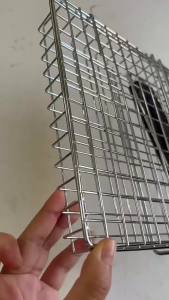2Pcs Large Capacity Portable BBQ Grill Basket Folding Handle Barbecue Clip Multifunctional Grill Mesh Mat Picnic Party BBQ Tool