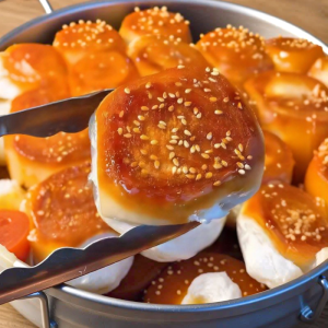 Bánh Mì Đáy Giòn Nhân Gốc Bào Da Giòn
