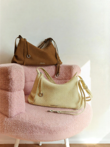 Hobo Style Donut Large Leather Bag