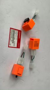 jack chuyển và chớp xinhan từ 2 chân sang 3 chân cho winner x - vario các dòng xe chạy chớp 3 chân