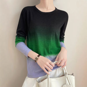 เสื้อสเวตเตอร์ถักคอตั้งทรงหลวมสไตล์ฤดูใบไม้ผลิ 2025 ดีไซน์สีสันตัดกัน ผ้าขนสัตว์เนื้อนุ่ม คอกลม แขนยาว สำหรับผู้ชาย